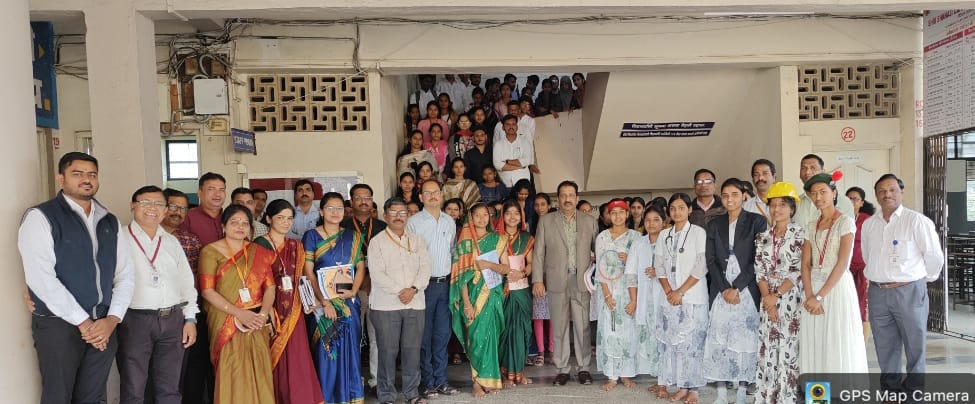 Lecture and short play presentation on the occasion of Krantijyoti Savitribai Phule Jayanti at Shahaji College